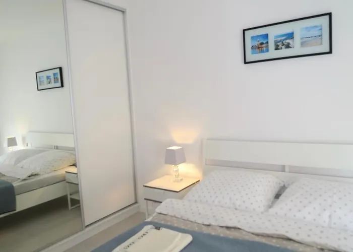 Bialy Apartament Апартаменти Колобжег